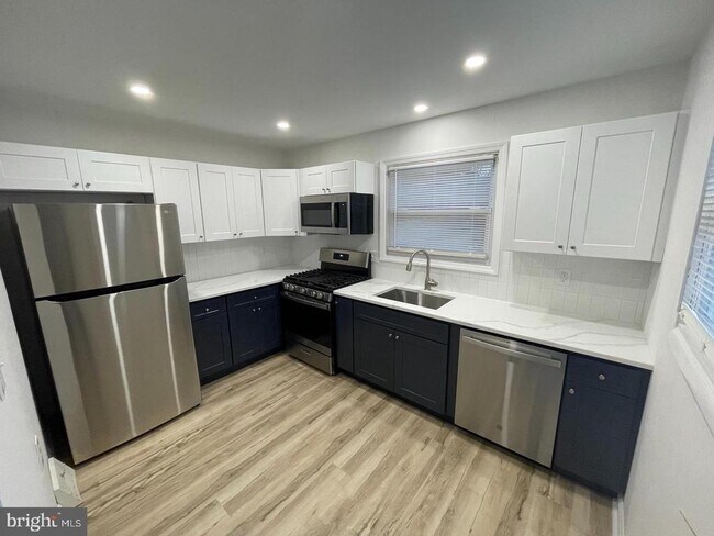 Photo - 105 Breslin Ave