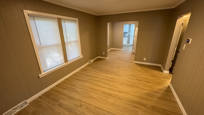 Photo - 404 W 5th St