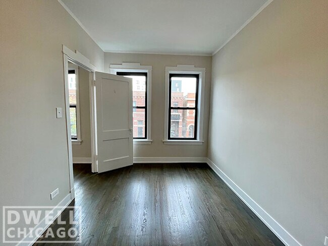 Photo - 2638 N Milwaukee Ave Apartamentos Unidad 2642-2