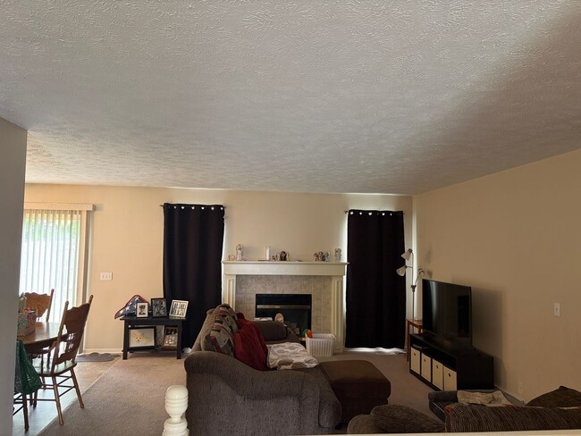 Photo - New Home For Rent Bellevue!