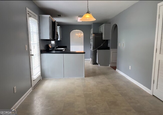 Photo - 297 Othello Dr