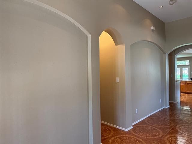 Photo - 405 Love Bird Ln