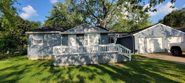 Building Photo - 1327 Potter Blvd Rental
