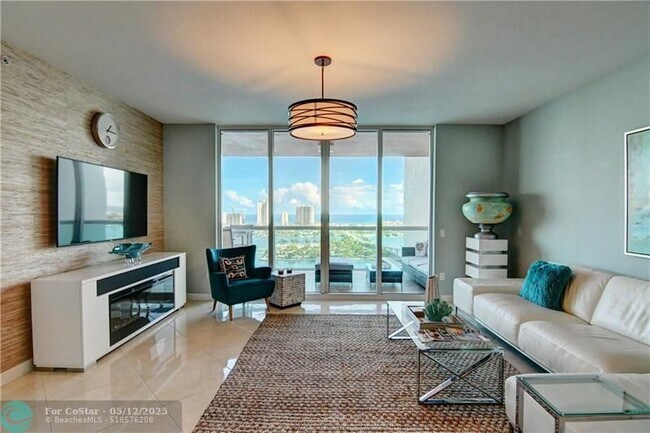 Photo - 2640 Lake Shore Dr Unidad 2211