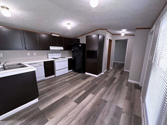 Photo - 7019 Timber Ridge N