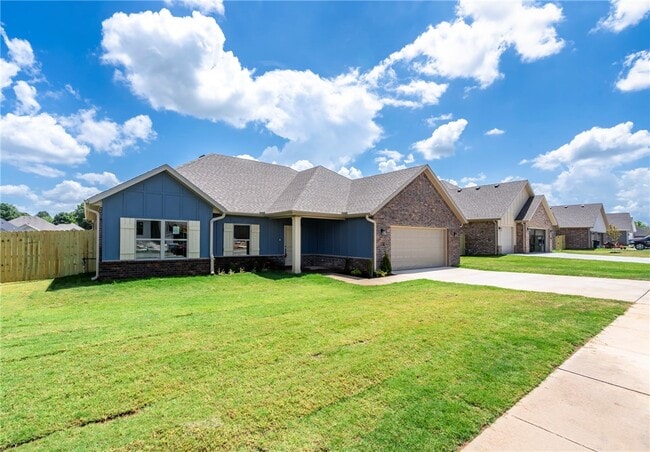 Photo - 110 N Banner Ave