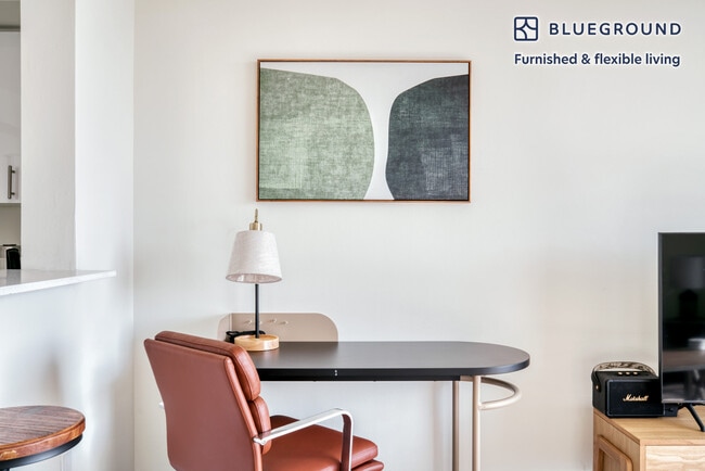 Photo - 110 SW 12th St Unit SI FL20-ID68