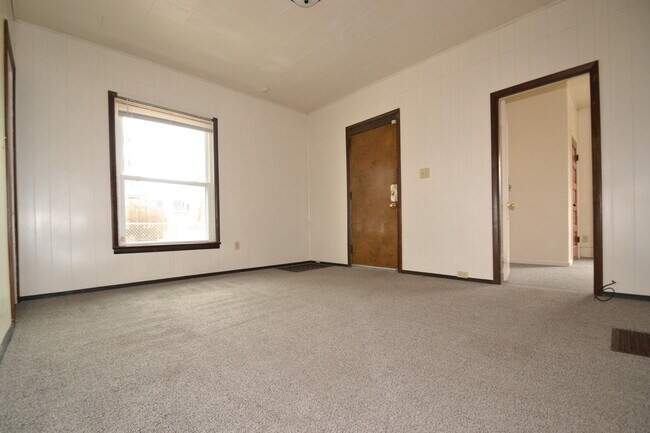 Photo - 456 Sumner St