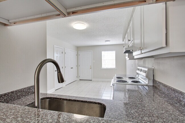 Photo - 8897 Richmond Dr