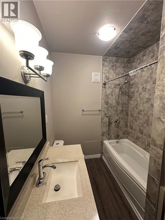 Photo - 50 Wellington St Unit 3