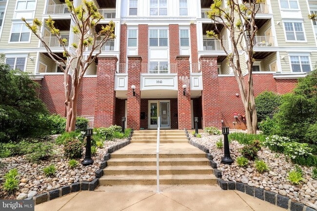 Photo - 1641 International Dr Unit 304