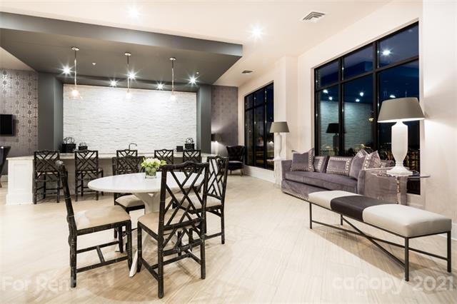 Photo - 16311 Holly Crest Ln Unidad 308