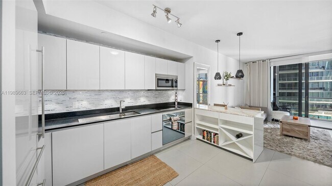 Photo - 1010 Brickell Ave Unit 2008