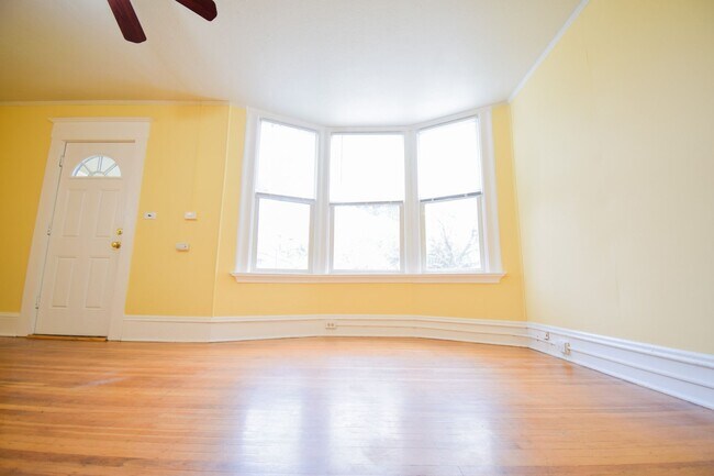 Photo - CLE-4637 Unit A