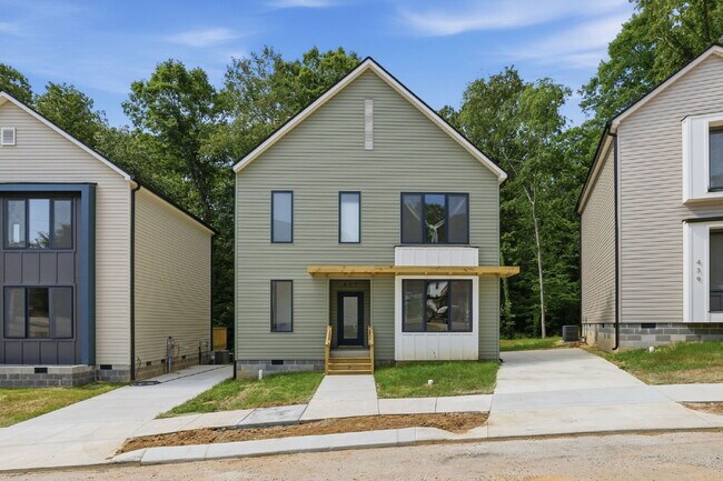 Building Photo - Brand new construction!