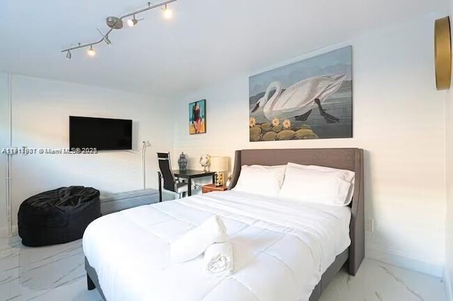 Photo - 1100 NE 1st Ave. Unit C