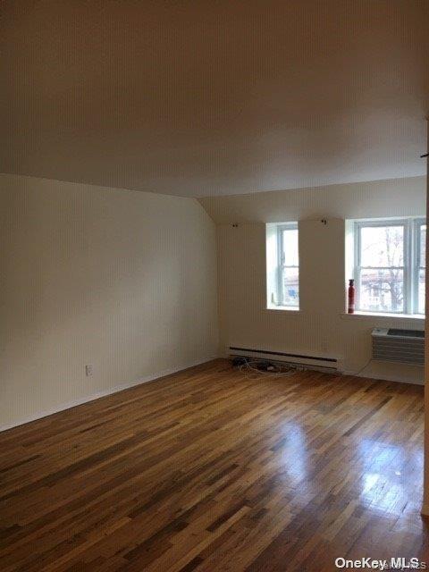 Photo - 41-41-60 Little Neck Pkwy Unidad 3