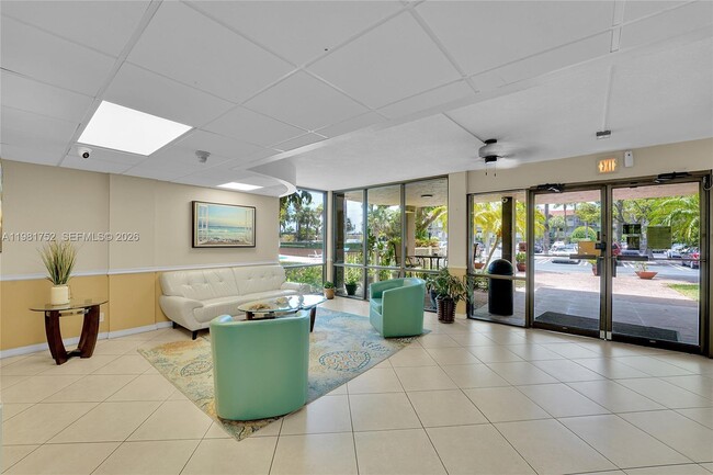 Photo - 777 S Federal Hwy Unit RP402