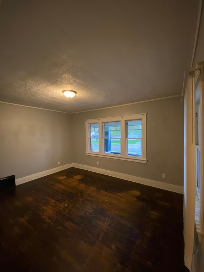 Photo - 33 Frelinghuysen Ave