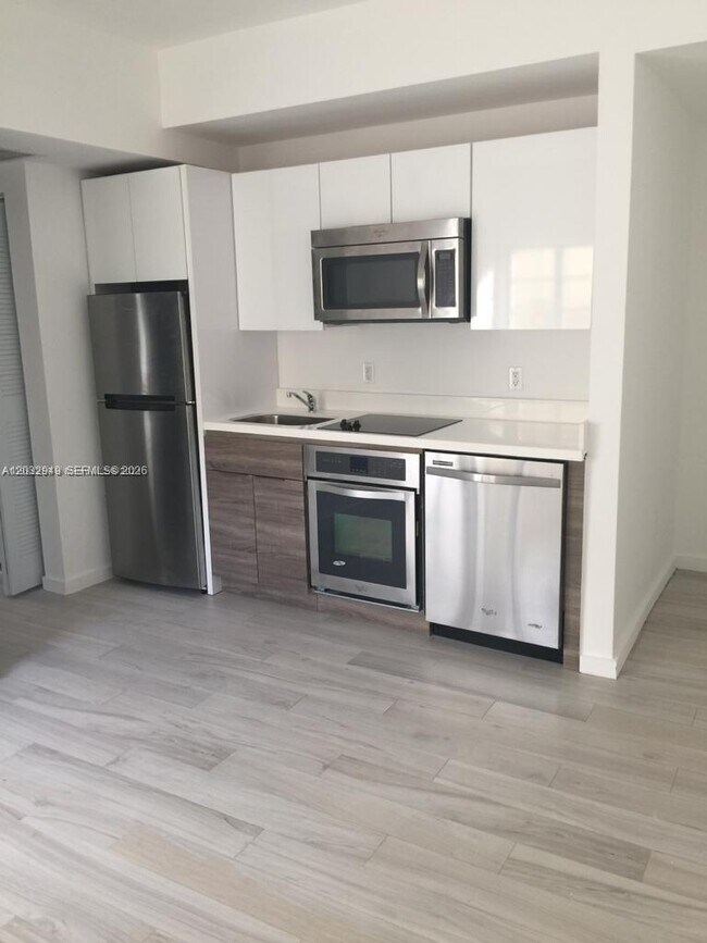 Photo - 1450 Meridian Ave Unit 104