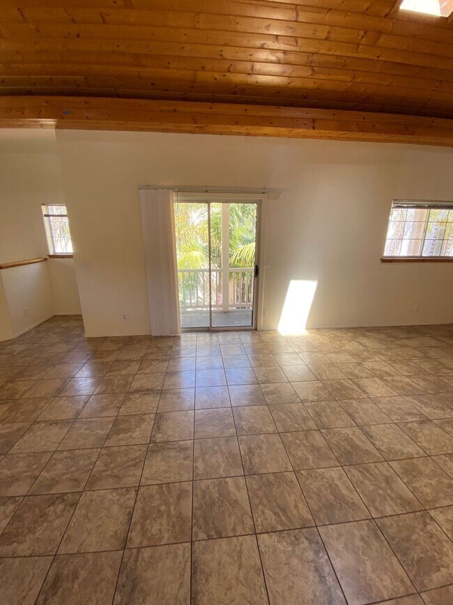 Photo - 6564 Del Playa Dr Unidad B