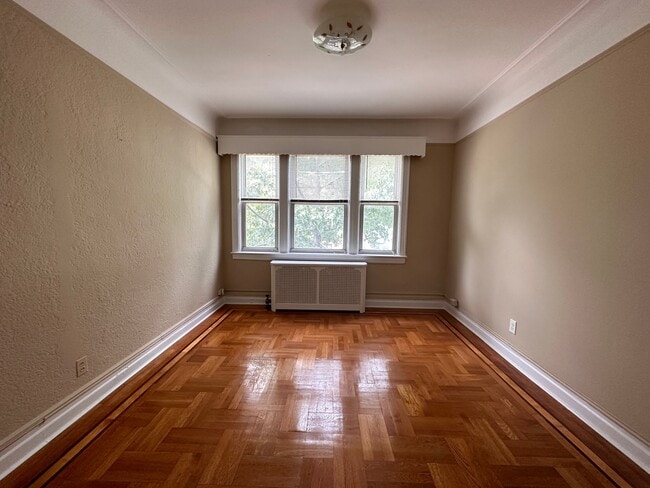 Photo - 2036 Colonial Ave Unidad 2R