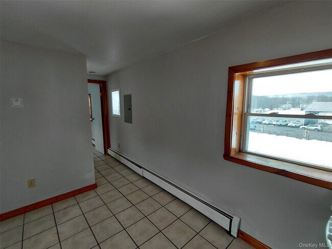 2095 Ulster Ave Unit 9