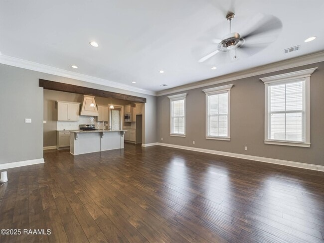 Photo - 117 Harvey Cay Ln