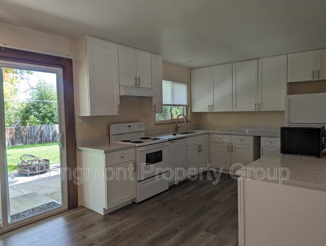 Photo - 3205 Moorhead Ave