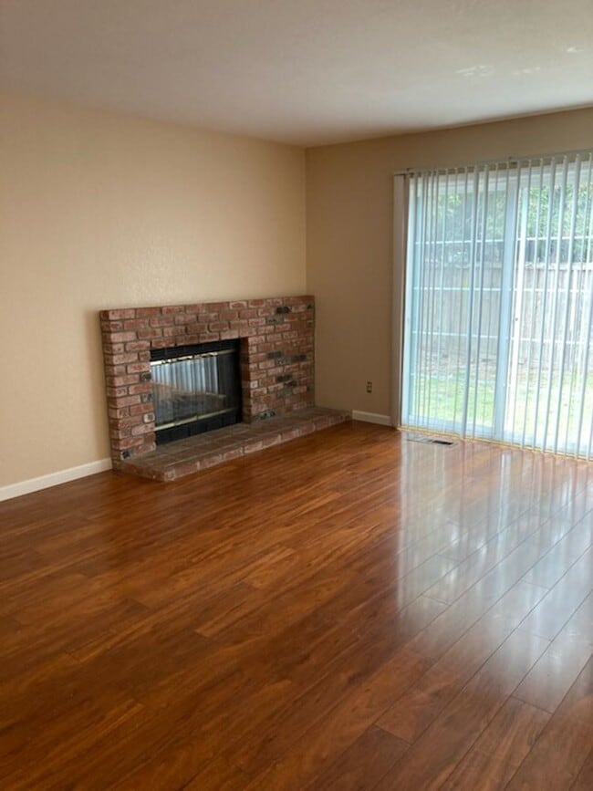 Photo - **Your Home in Windsor!!**