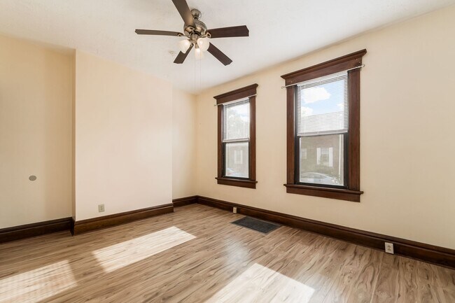 277 S Champion Ave