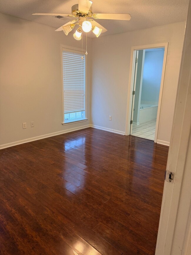 Photo - 115 Dannon Springs Dr