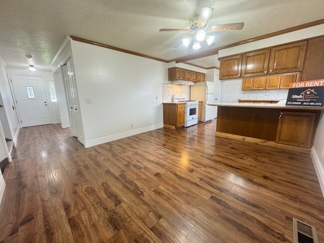 Building Photo - 3934 W 5500 S
