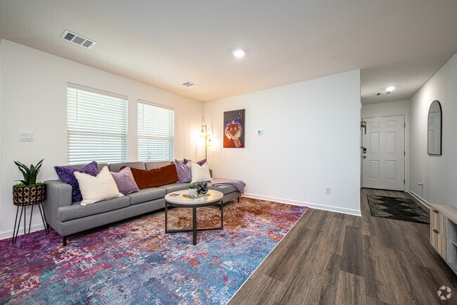 3BR, 3BA - 1,242SF - Living Room