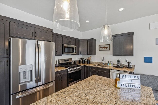 Photo - 45 8th Ave W