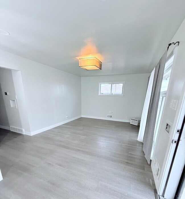 Photo - 1281 Worley Dr