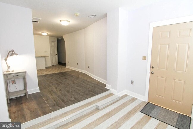 Photo - 5532 Market St