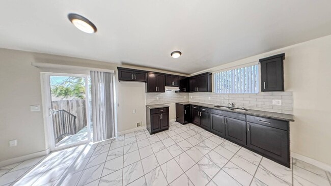 Photo - 630 1/2 W 79th St