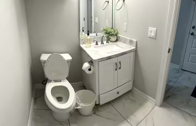 Photo - 3402 Las Vistas Ln