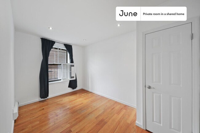 Room in Shared 3 bed/1 bath home in Upper West Side