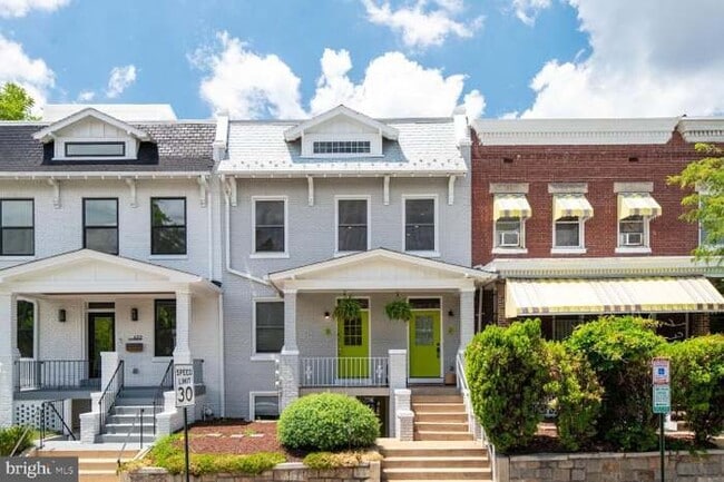 Photo - 4114 New Hampshire Ave NW Unidad 4114 New Hampshire Ave #1