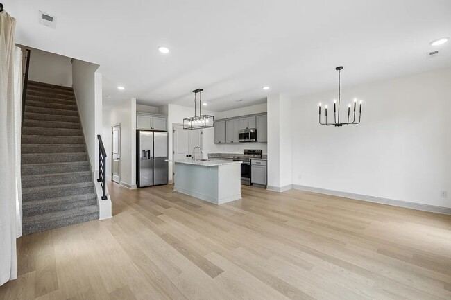 Photo - 8416 Whisper Ln