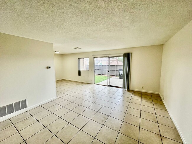 6840 Bear River Row