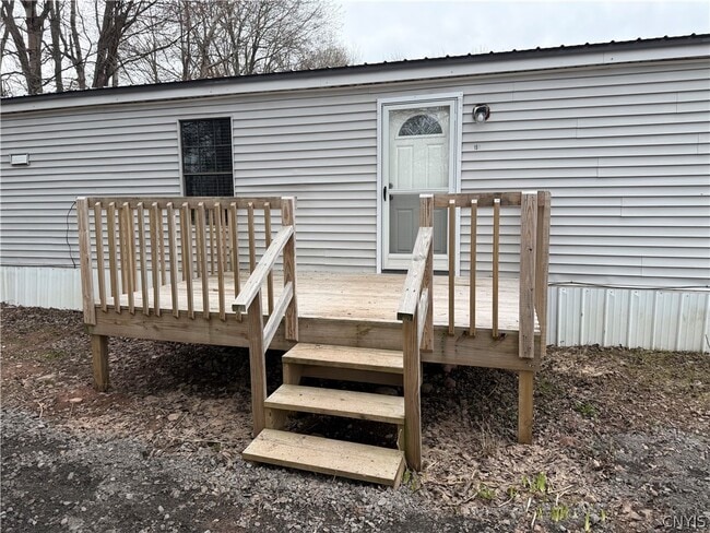 Photo - 15 Oswego St