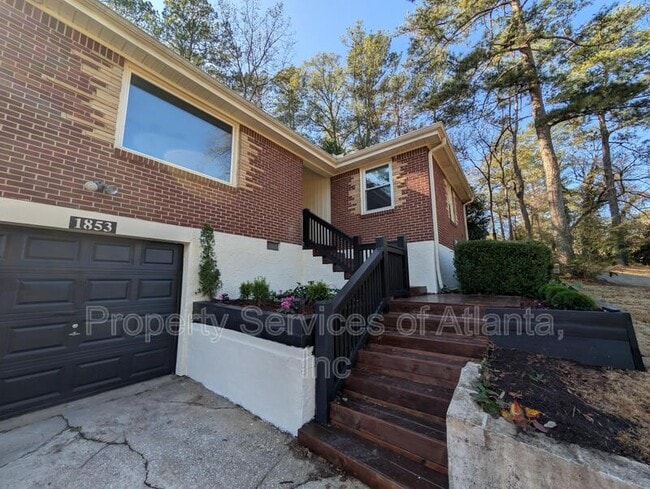 Photo - 1853 Boulderview Dr SE