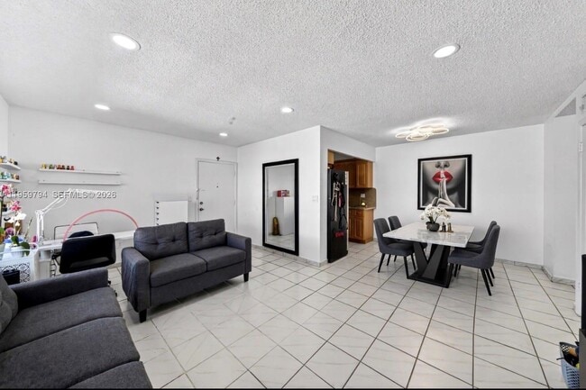 Photo - 900 SW 84th Ave Unit 403D