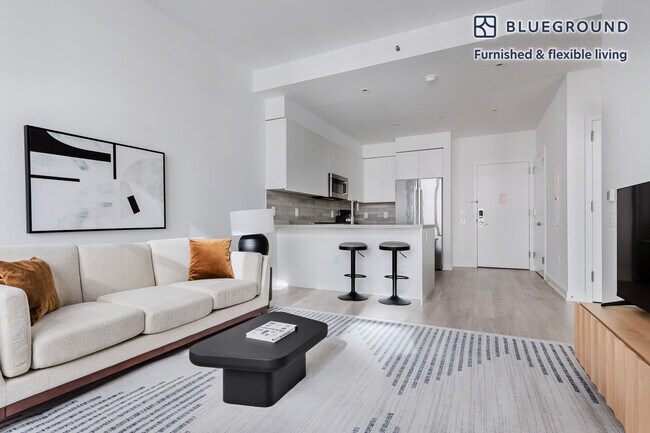 Photo - 135 York St Unidad FL6-ID2166