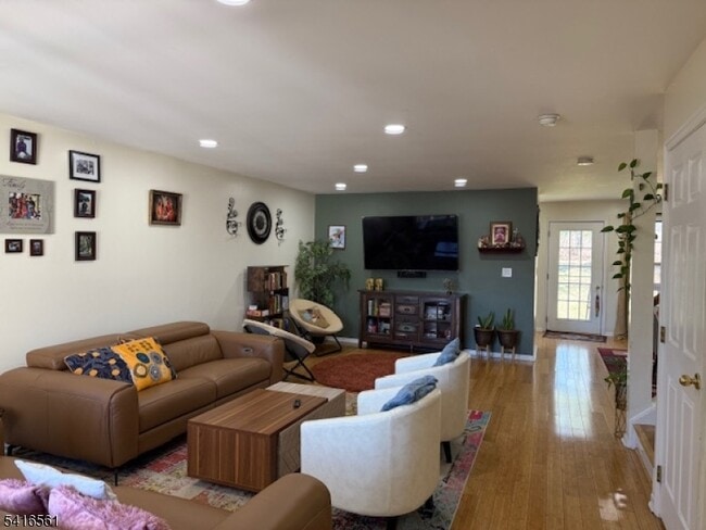 Photo - 1704 Bergen Ct