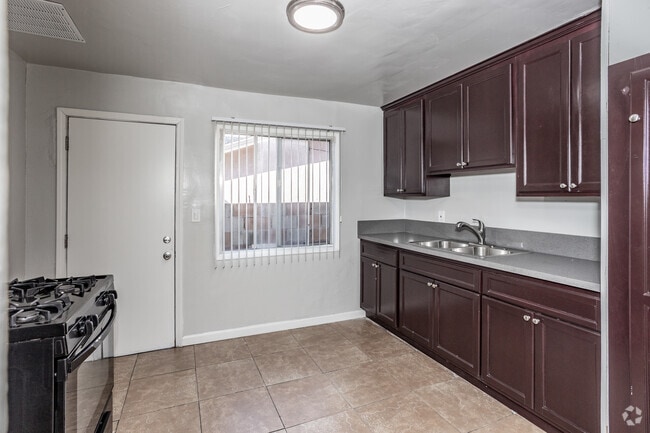 2BR, 1BA - 720SF - Kitchen/Dining Room - 819 W 137th St