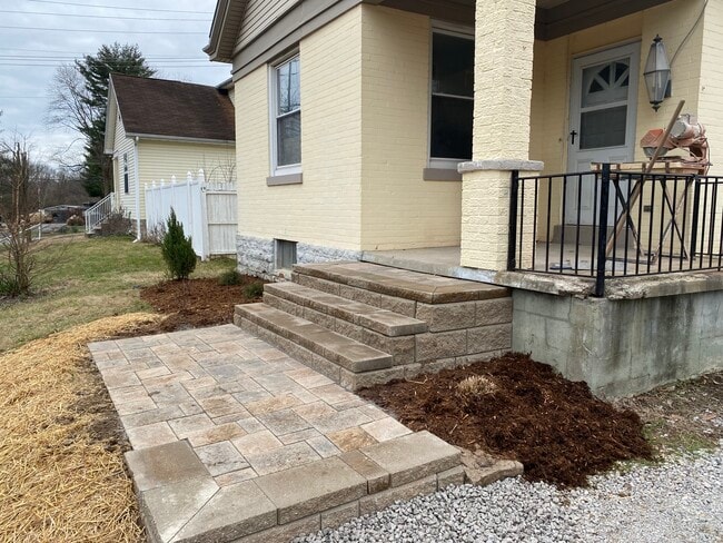 Building Photo - 9950 Washington Ave